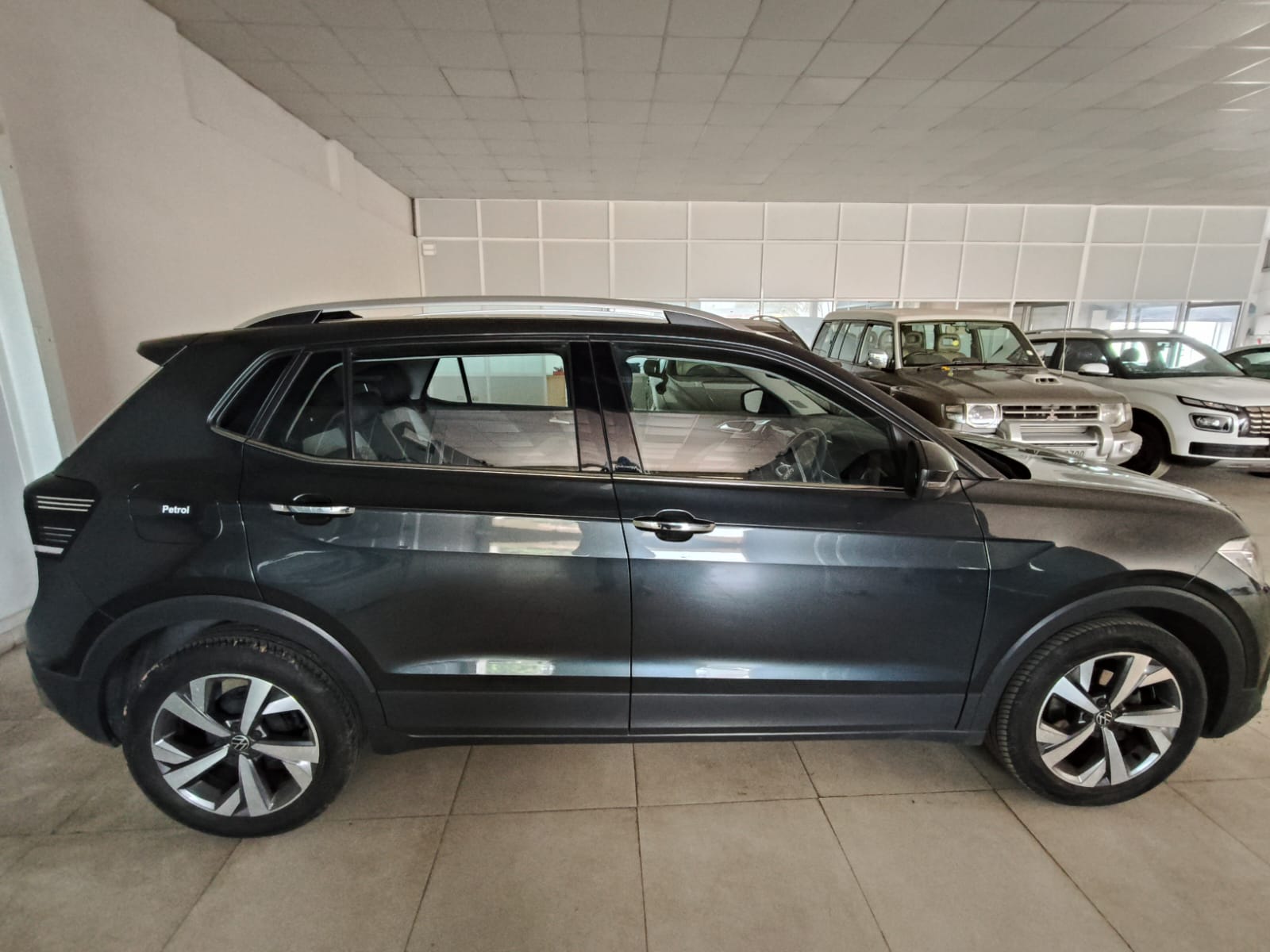Volkswagen Taigun Taigun 1.0l Tsi 85kw Mt Topline